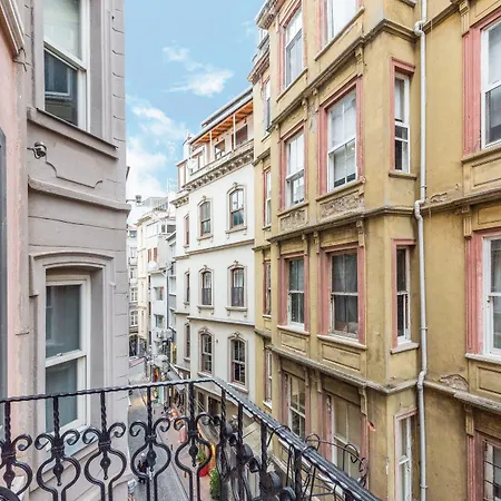 Des Arts Galata